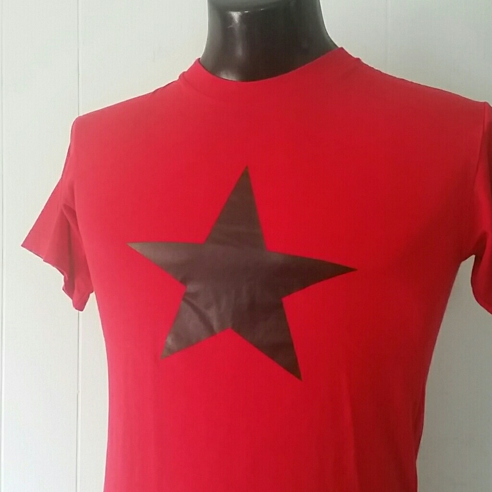 Simple Star Tshirt Tee Red Black